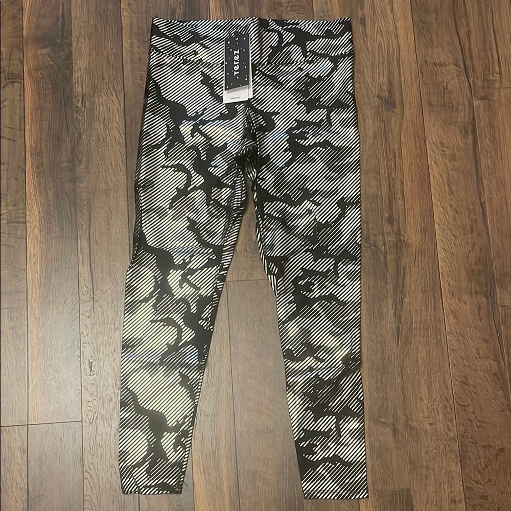 NWT Terez Black and Metallic Silver Camouflage Leggings
